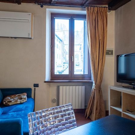 Ai Piedi Del Castello / 4Pl / Apt. Full Верона Экстерьер фото