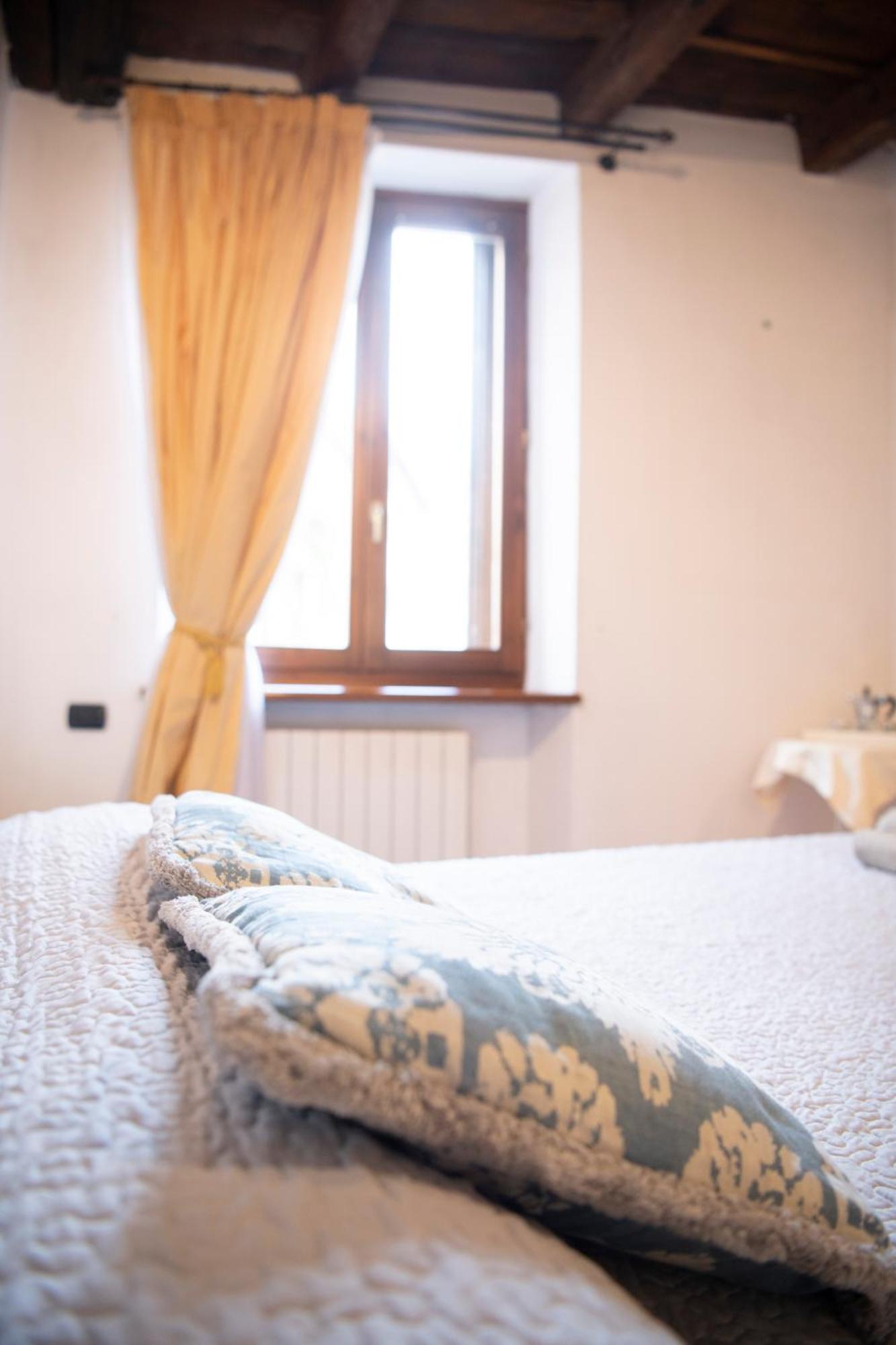 Ai Piedi Del Castello / 4Pl / Apt. Full Верона Экстерьер фото