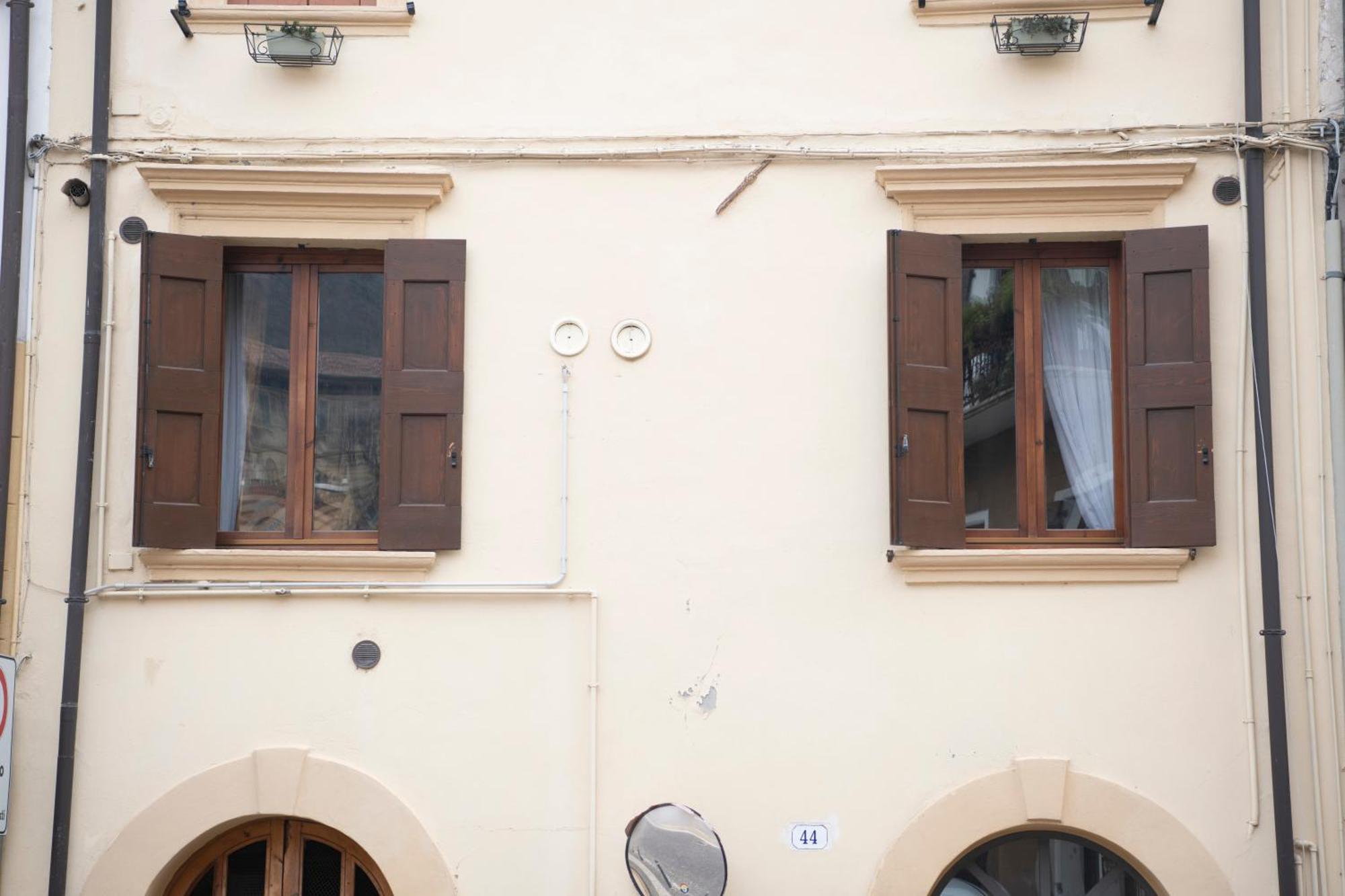 Ai Piedi Del Castello / 4Pl / Apt. Full Верона Экстерьер фото