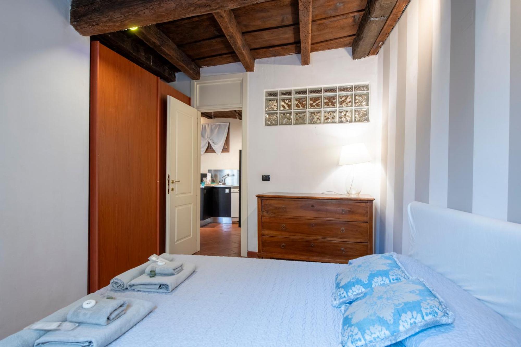 Ai Piedi Del Castello / 4Pl / Apt. Full Верона Экстерьер фото